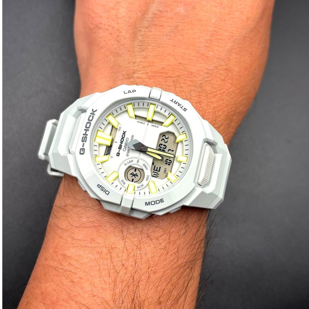Casio G-Shock MOVE GBA-950-7A Bluetooth Step Tracker White unisex Watch NIBWT - Picture 13 of 17